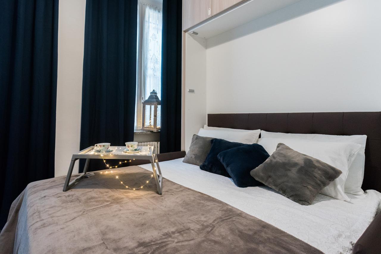 Love & Smile Apartment By Rent All Como Exterior photo